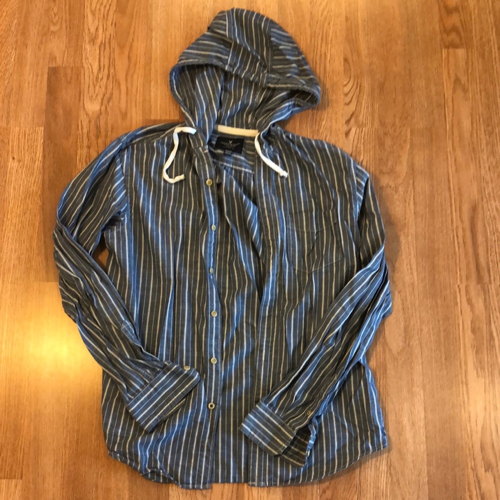 American Eagle Button Down Hoody